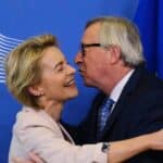 Ursula von der Leyen wird als Präsidentin der EU-Kommission begrüsst